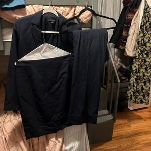 Ann Taylor Navy 3 Piece Suit. skirt/pants and blazer NWOT